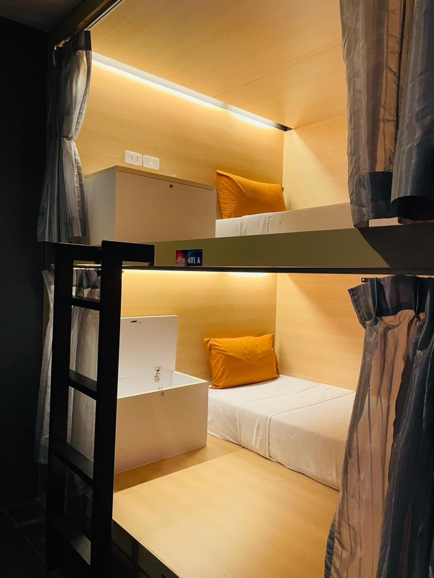 Auberge de jeunesse Rabbitel Phuket Extérieur photo