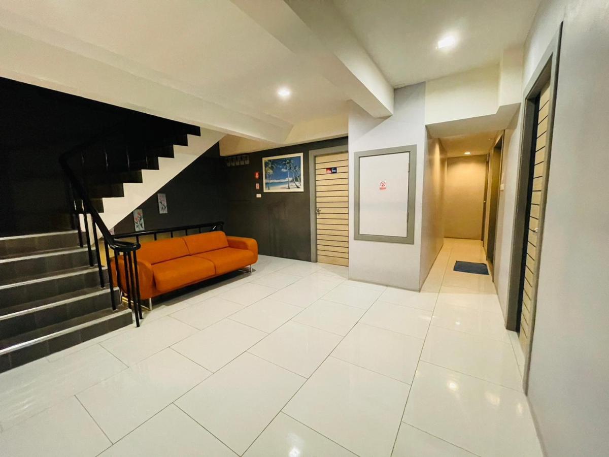 Auberge de jeunesse Rabbitel Phuket Extérieur photo