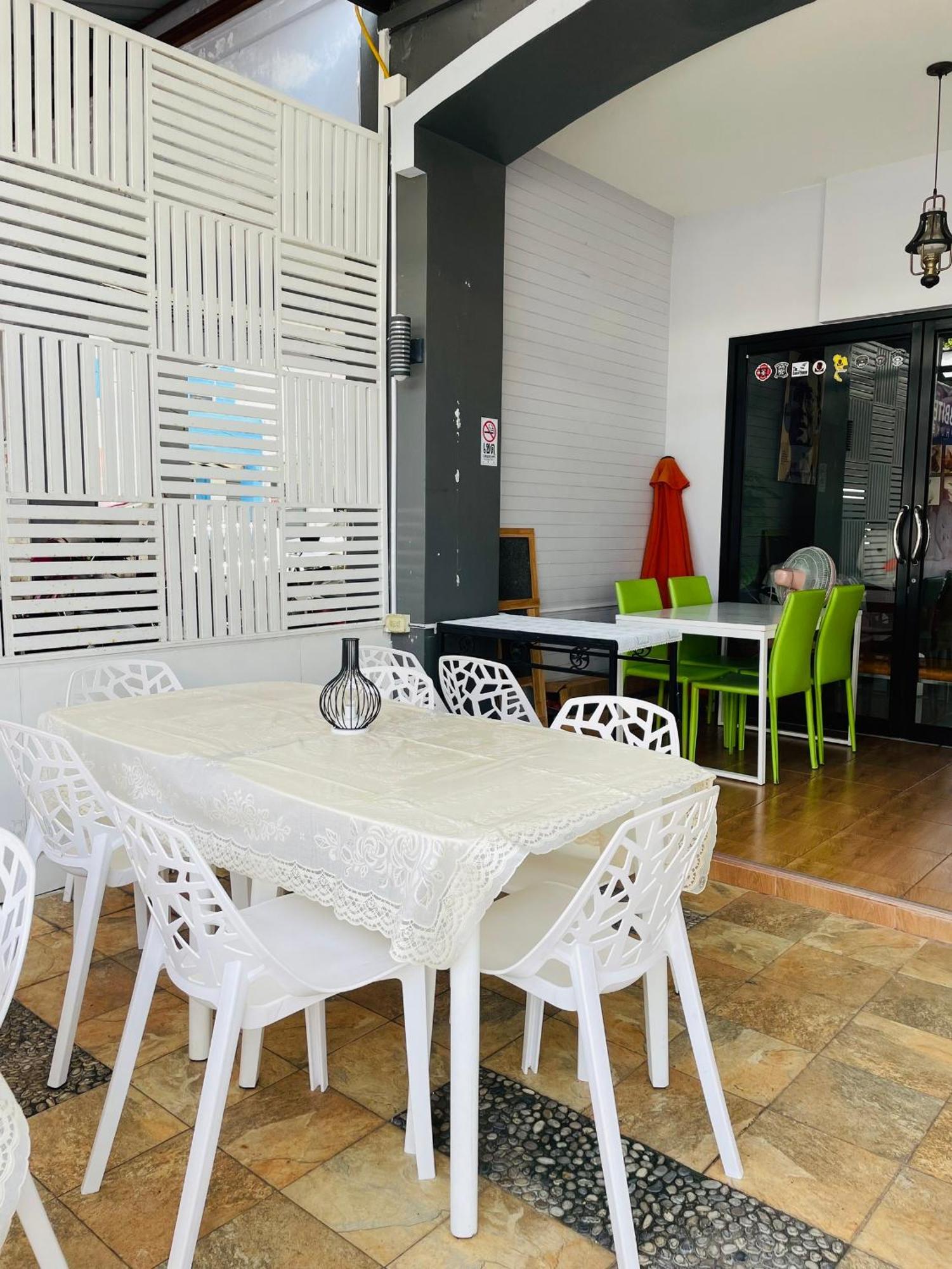 Auberge de jeunesse Rabbitel Phuket Extérieur photo